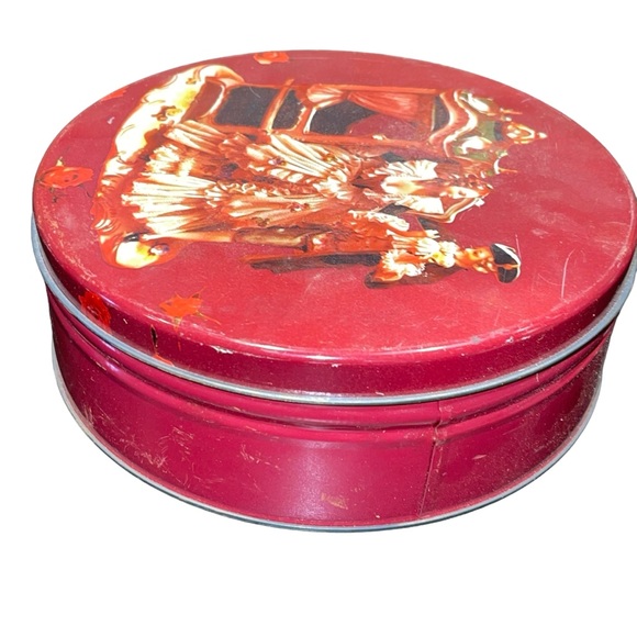 Vintage Red Victorian Royalty Palanquin Design Tin Decorative Container GUC - Picture 5 of 13